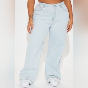 Stretch Baggy Jeans - Light Wash